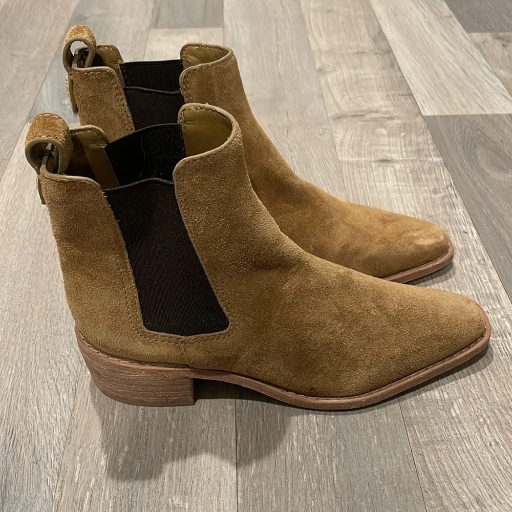 Tory Burch Women's Western Pointed Toe Ankle Chelsea Boots - Picture 5 of 10